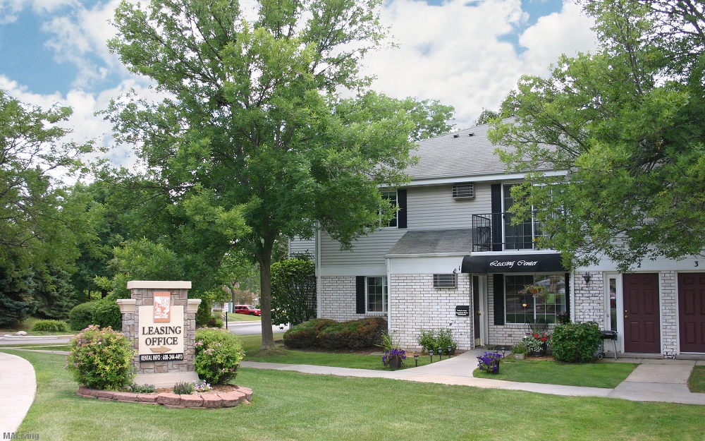 https://www.madisonapartmentliving.com/images/serialized/19808_l.jpg