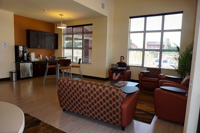 Legacy Apartments - Internet Cafe
