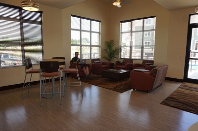 Legacy Apartments - Internet Cafe