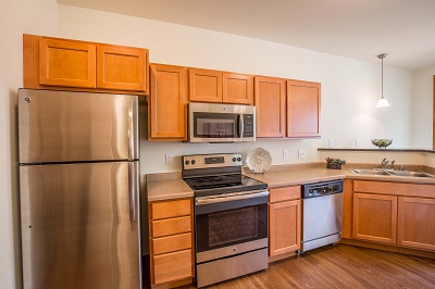 Hidden Creek Residences - Deluxe Stainless Steel Appliances Including Microwave