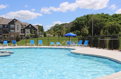 Autumn Lake Apartments