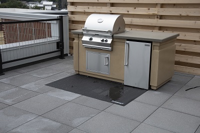 Lamphouse Apartments - Rooftop Deck - Grilling Station