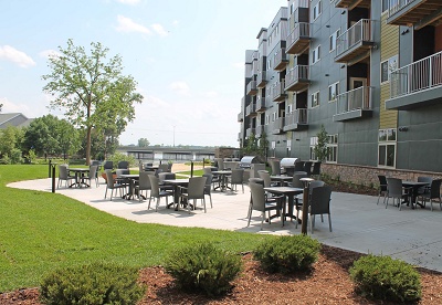 Yahara Terrace - Courtyard